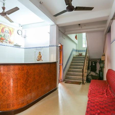 Hotel SPOT ON 75685 Shri Giriraj Dham Vrindāvan Exterior foto